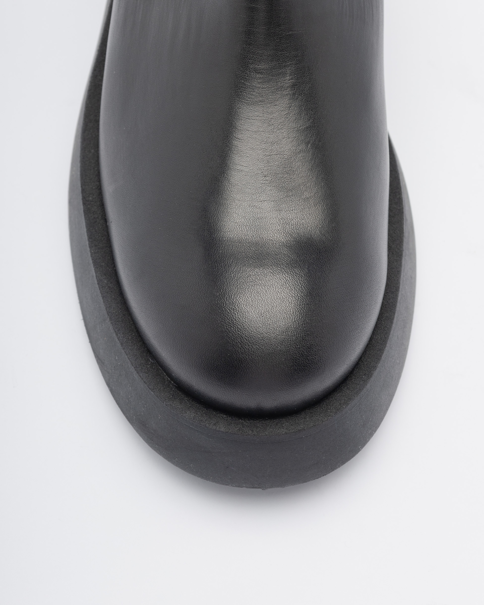 Ernesto Dolani Chelsea boots