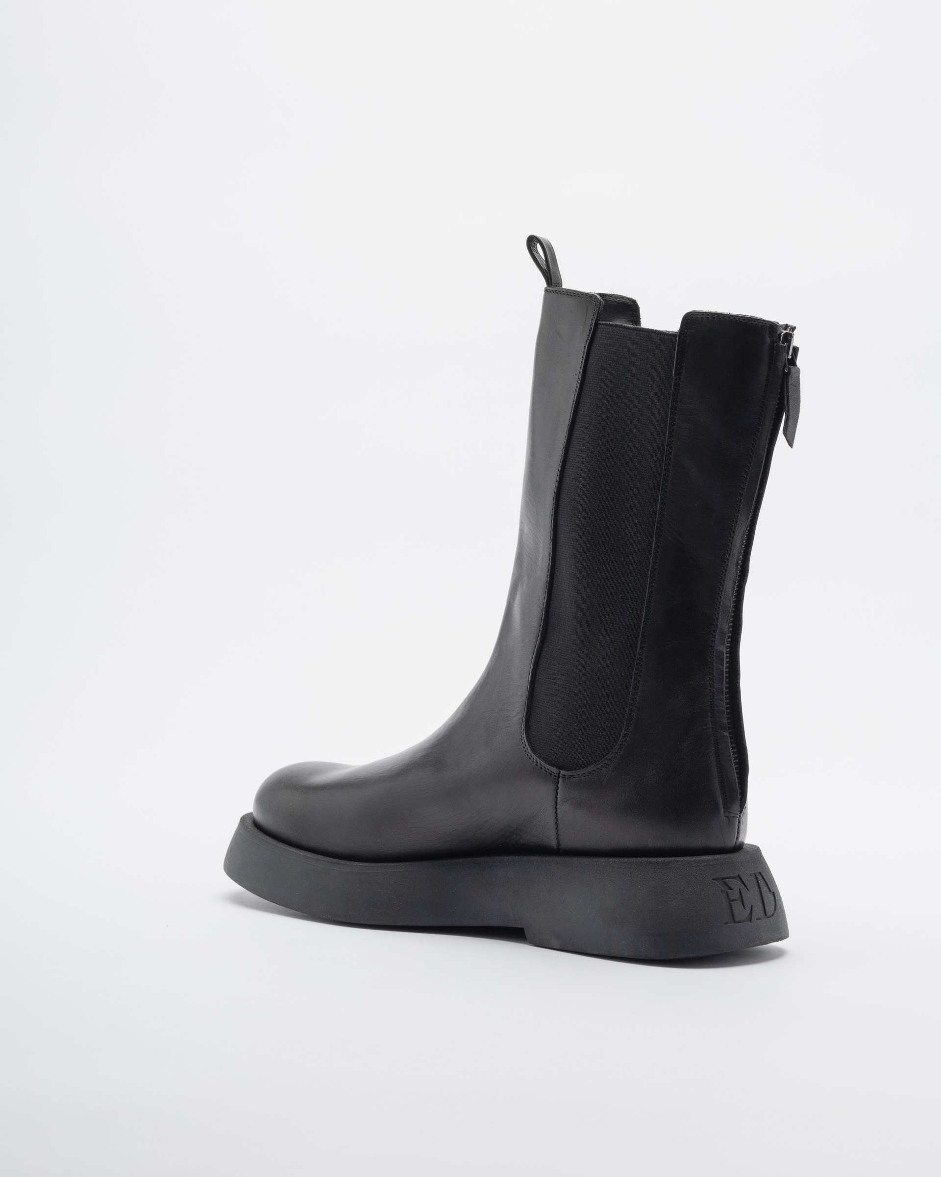 Ernesto Dolani Chelsea boots