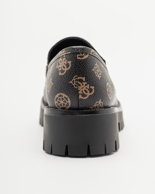Loafers Guess