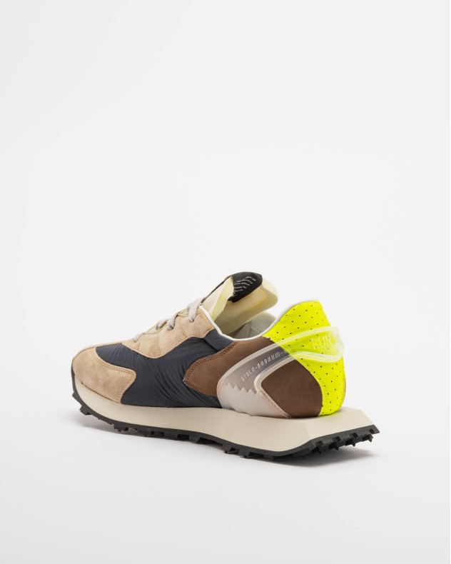 Sneakers Run Of