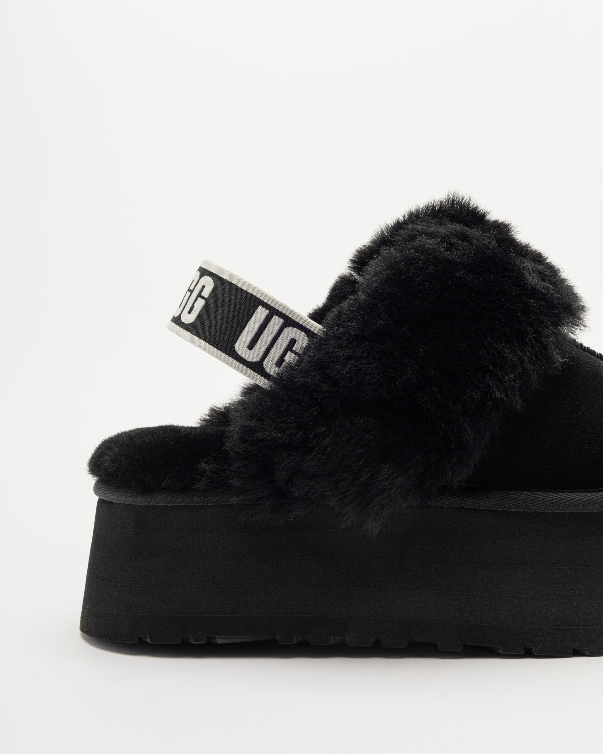 Zoccoli con zeppa Ugg