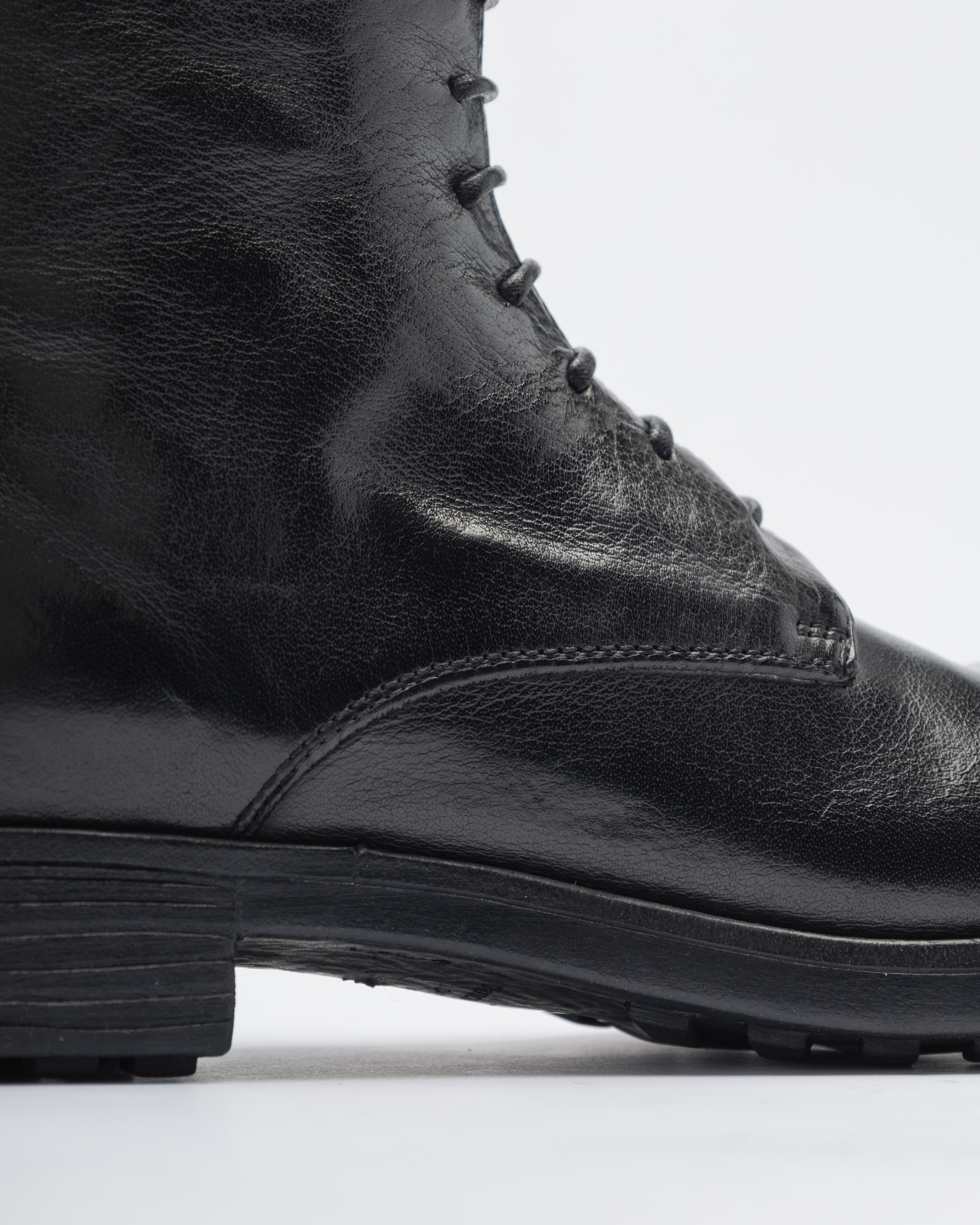 Laarzen Officine Creative