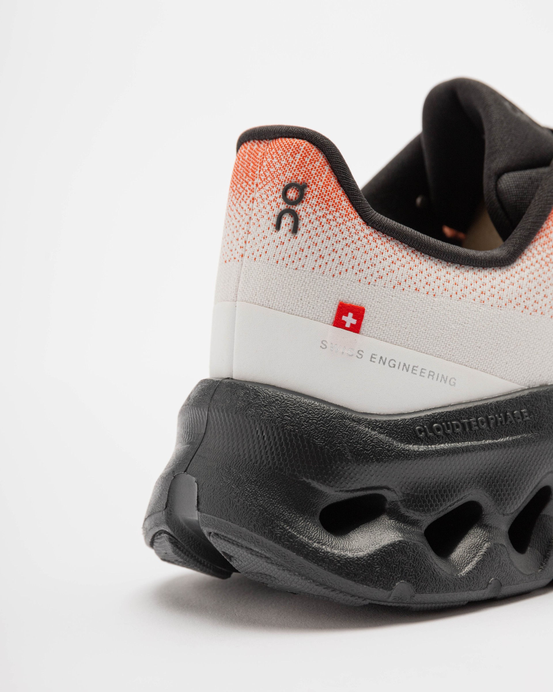 Witte sportschoenen On Running