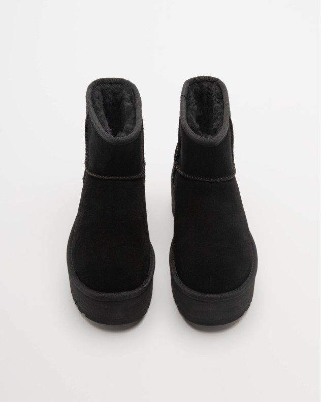 Stivali con plateau Ugg