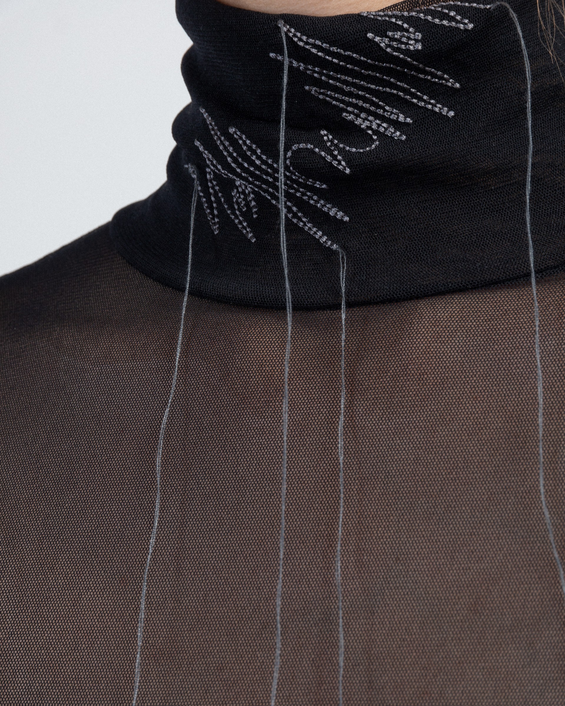 Camisola de gola alta NU London