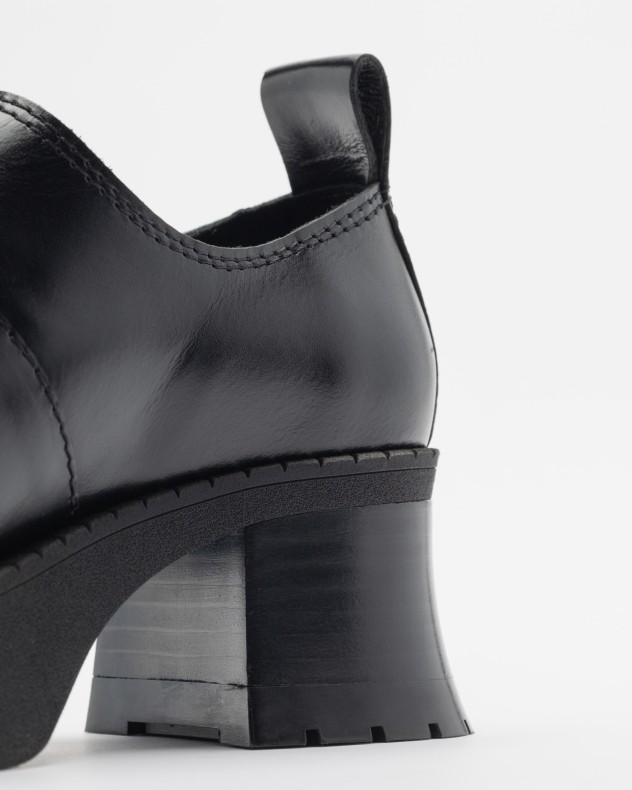 Sapatos E8 by Miista
