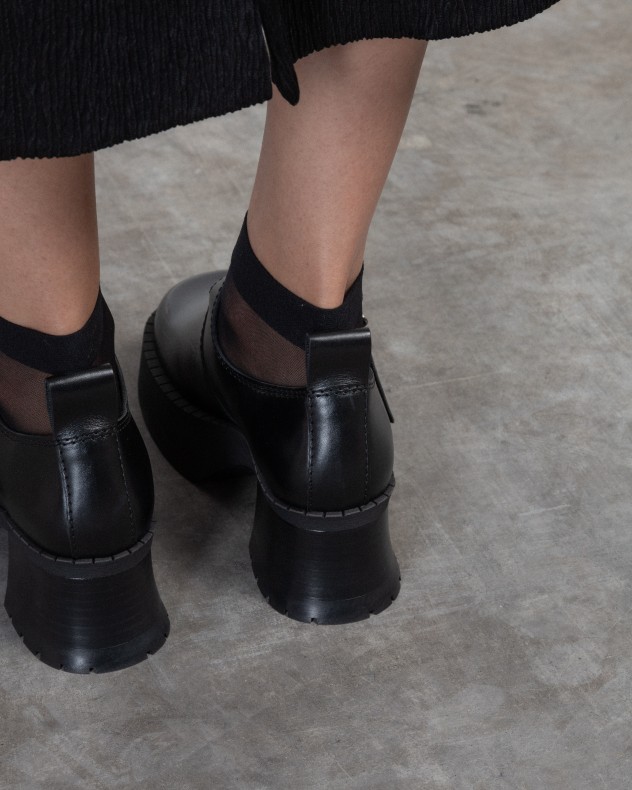 Sapatos E8 by Miista
