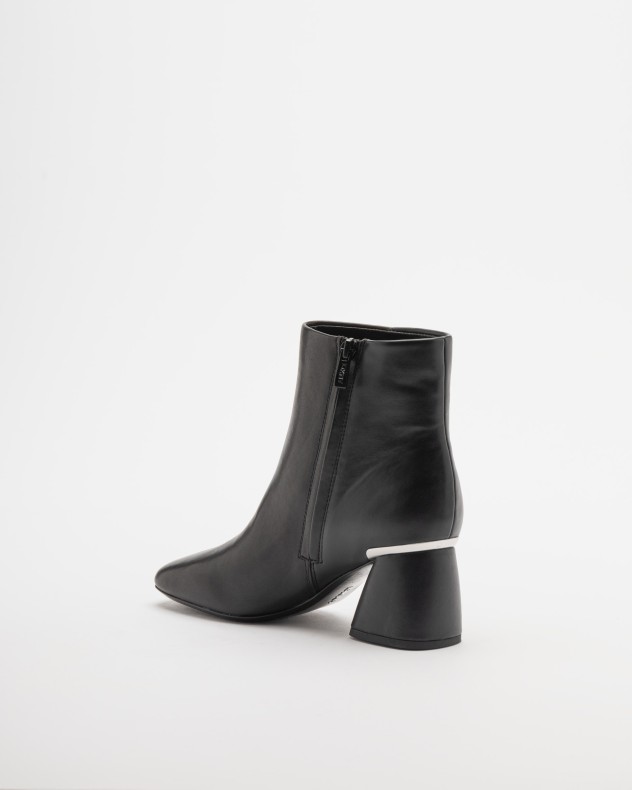 Botins Dkny