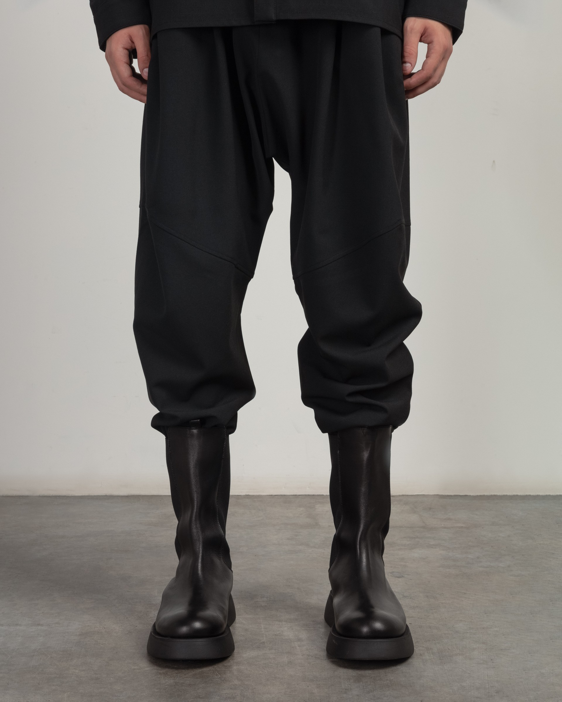 Ernesto Dolani Chelsea boots