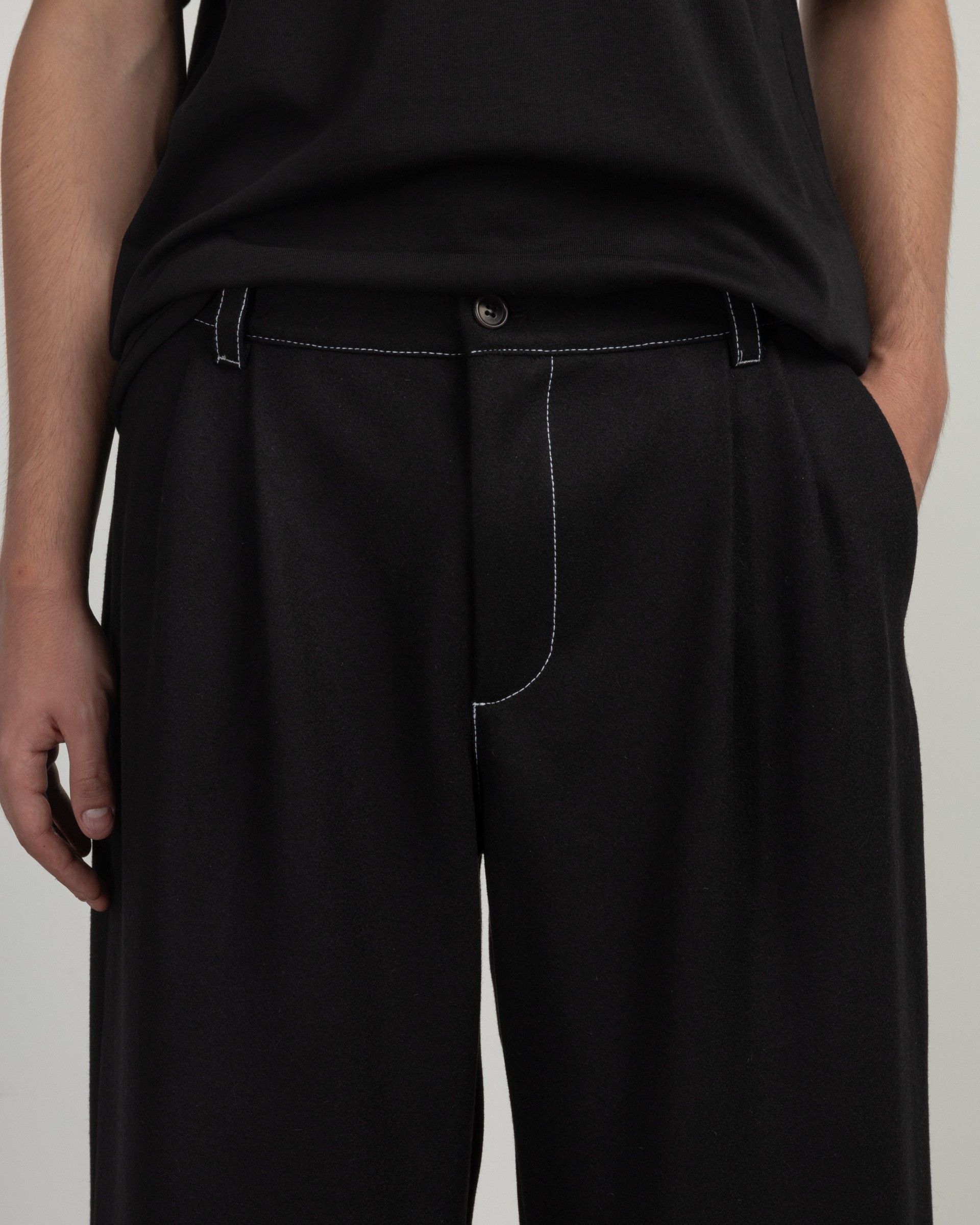 Pantaloni Henrik Vibskov