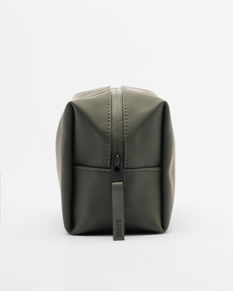Rains Necessaire