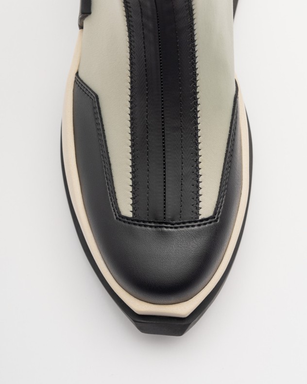 Botins United Nude
