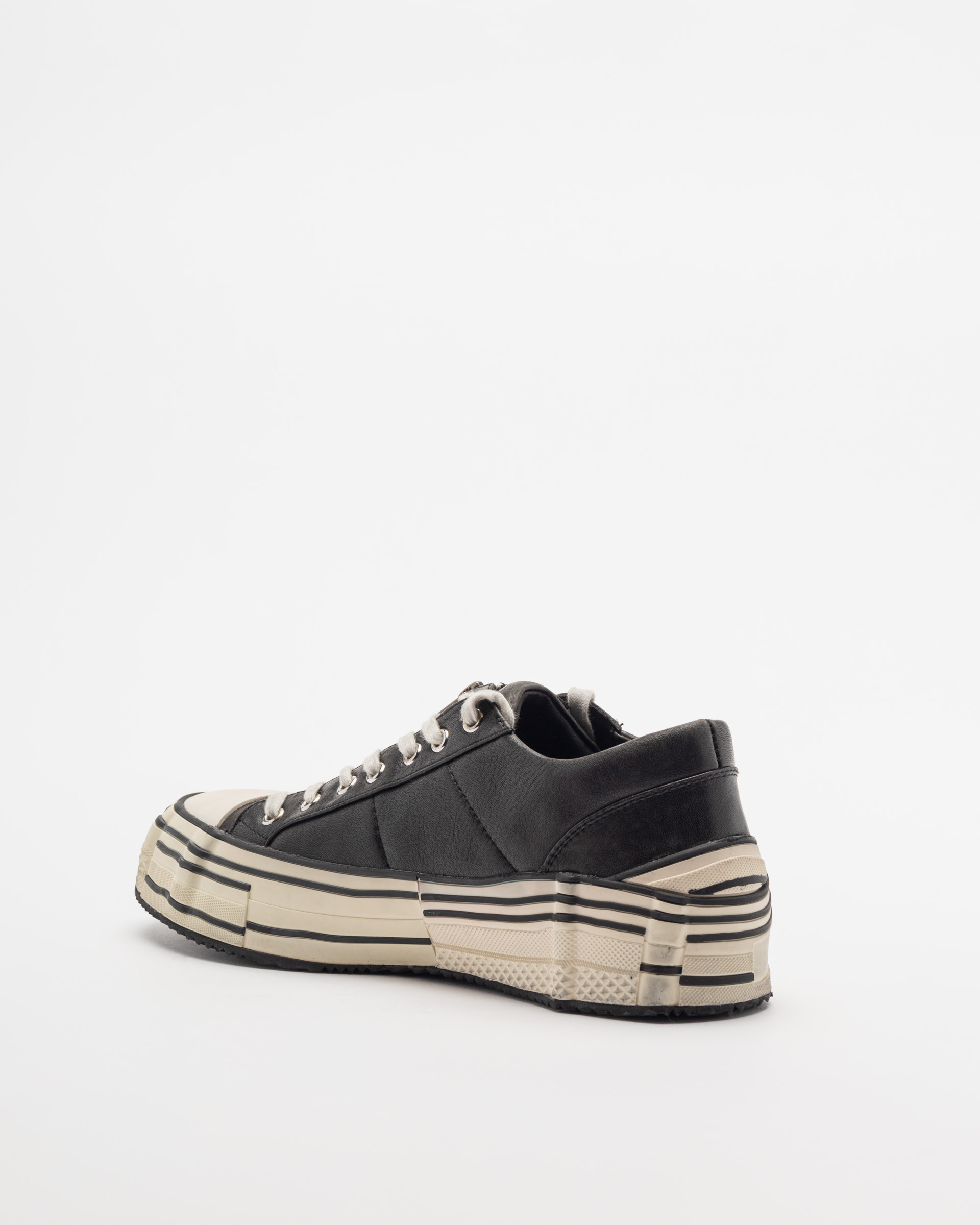 Dropp Sneakers