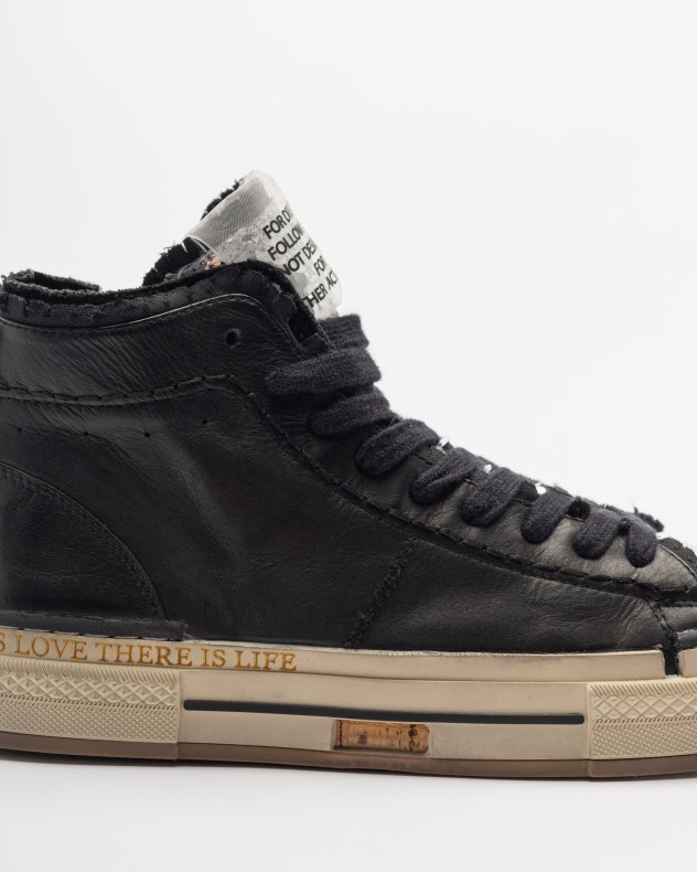 Dropp Sneakers