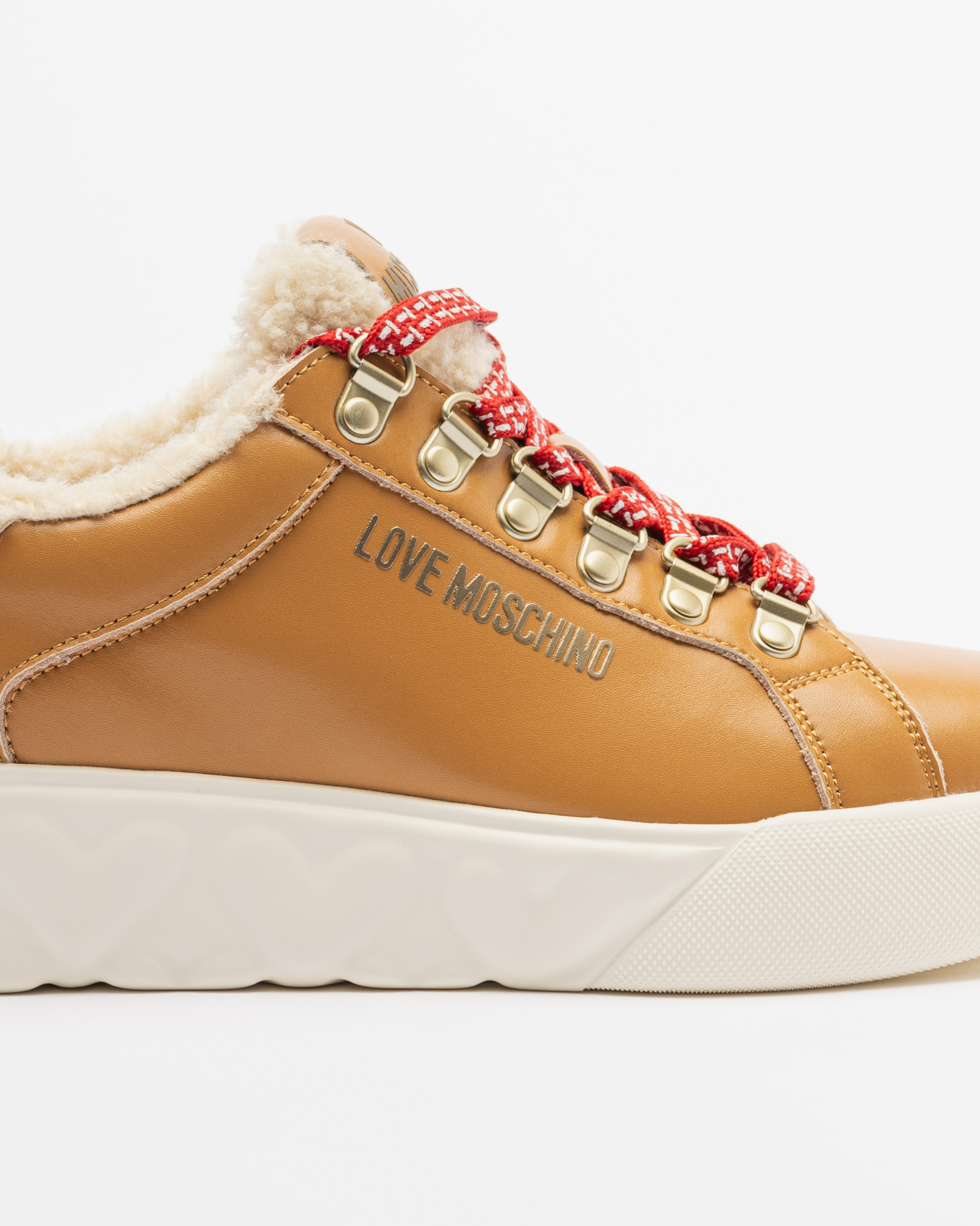 Baskets Love Moschino