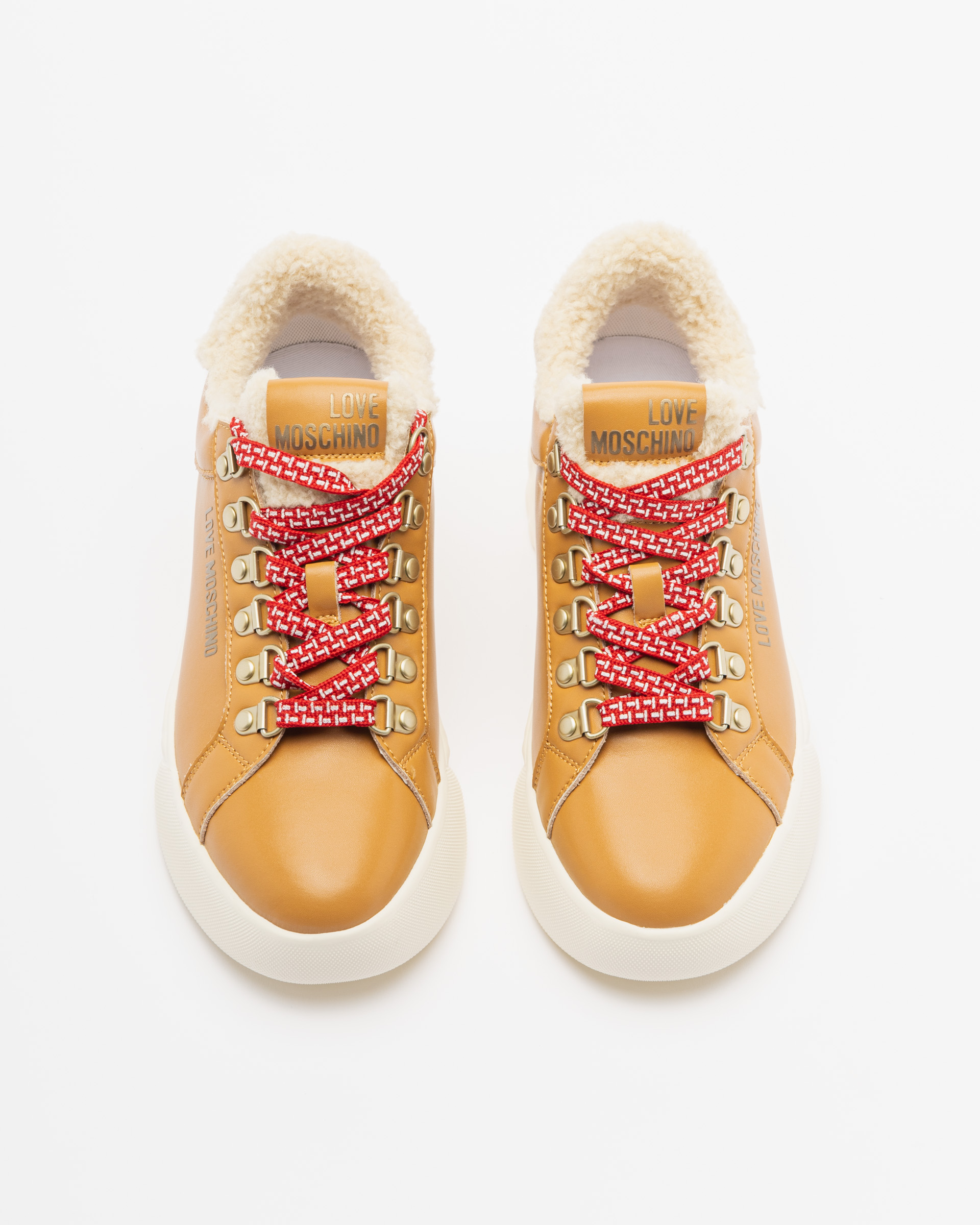 Baskets Love Moschino