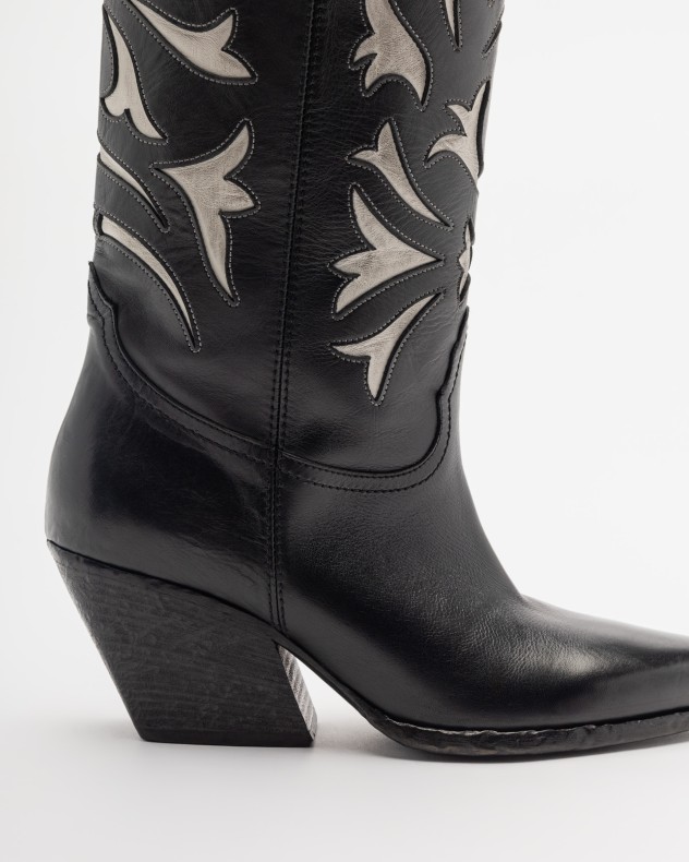 Elena Iachi Cowboy boots