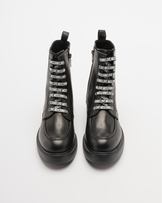 Stivali Love Moschino