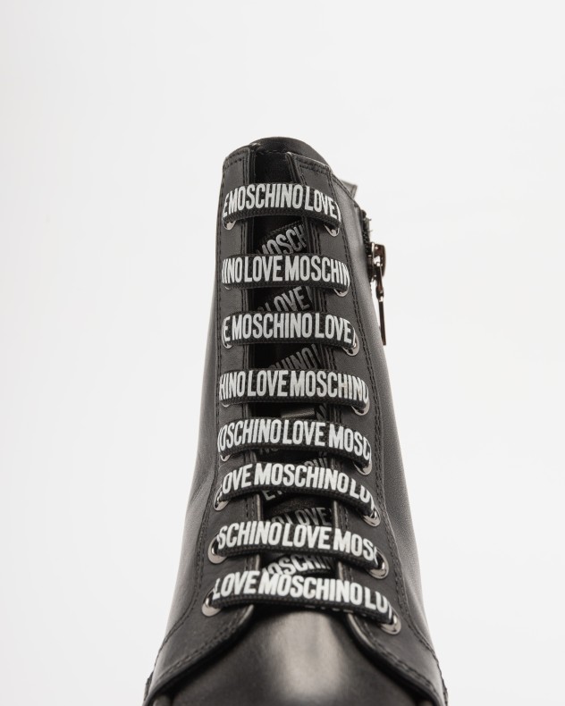 Botas Love Moschino