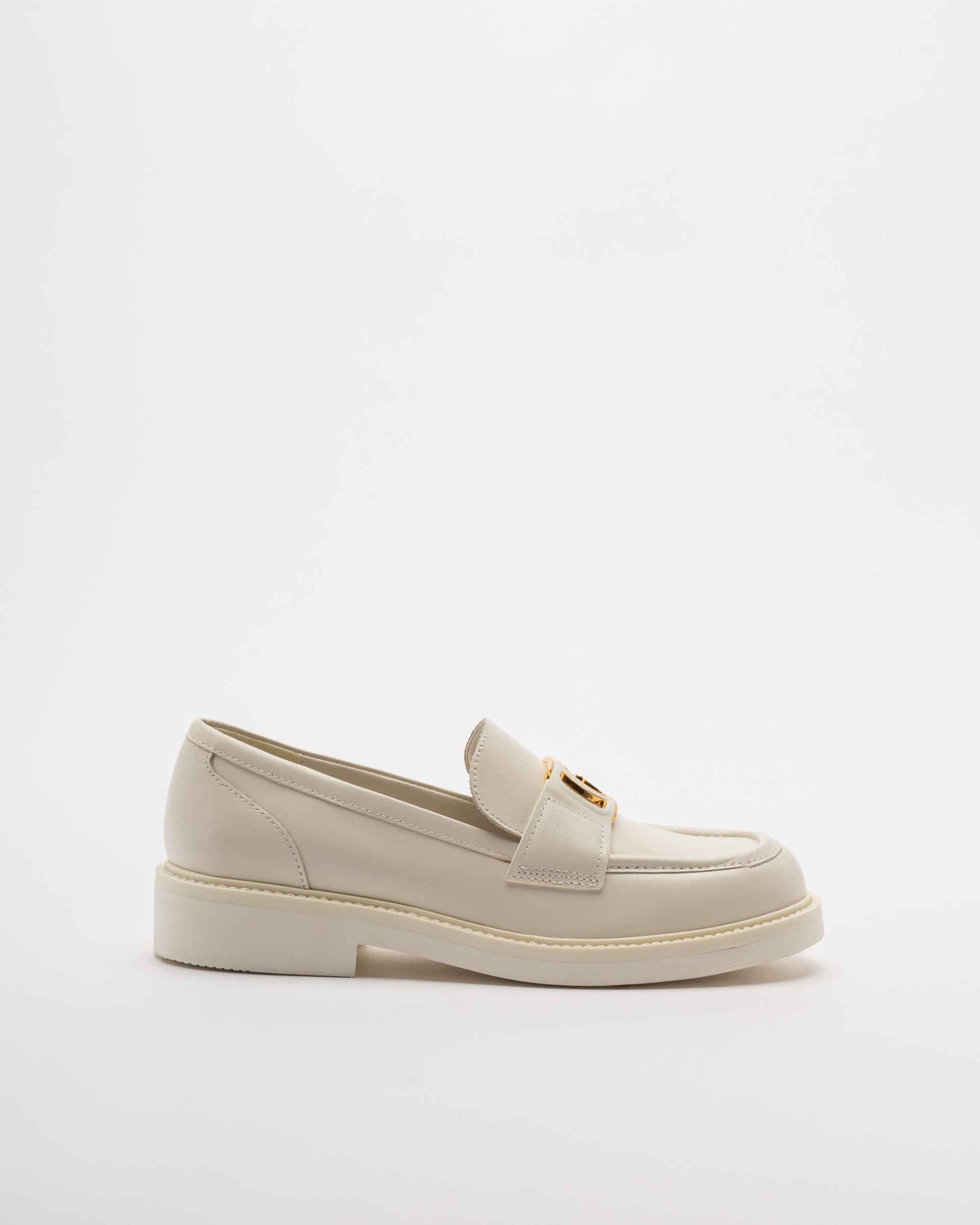 Loafers Guess
