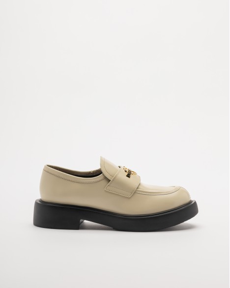Loafers Love Moschino