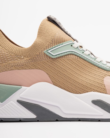 Baskets � enfiler Guess