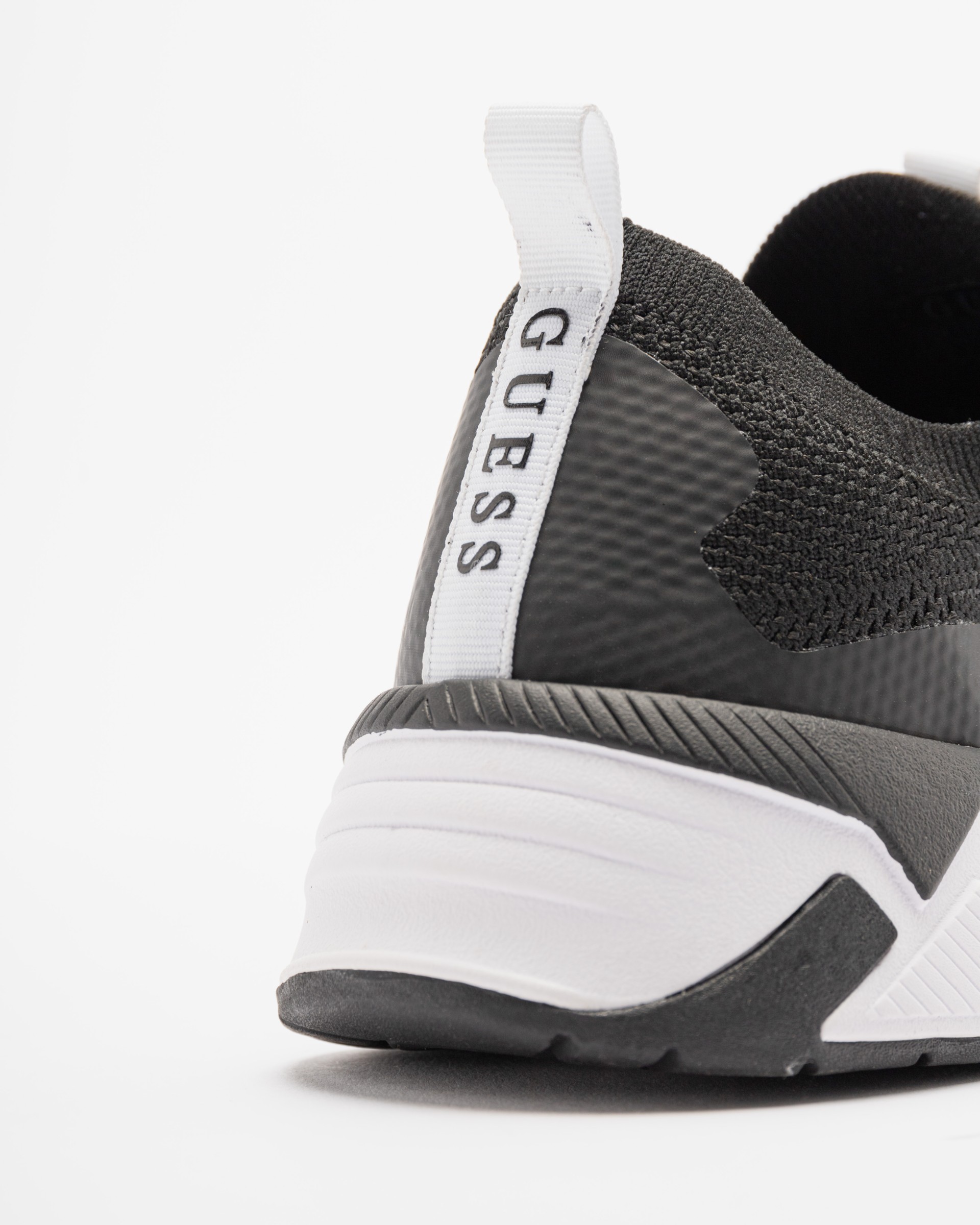 Baskets à enfiler Guess