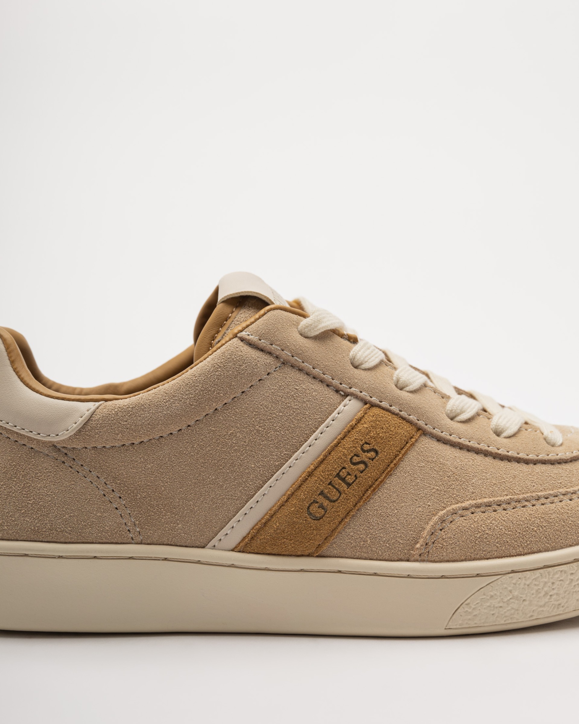 Sneakers Guess