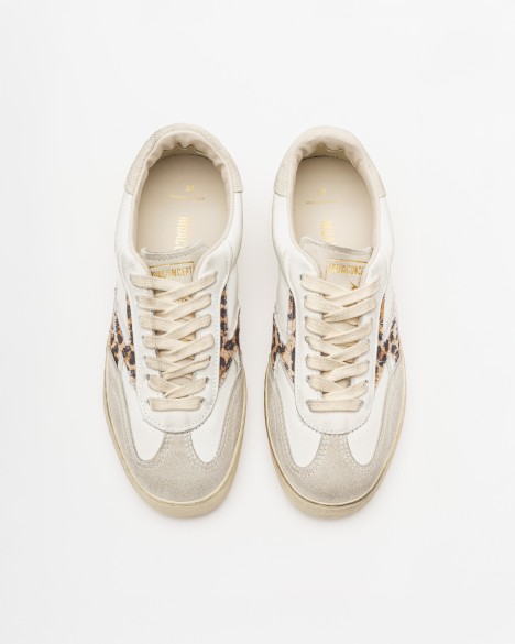 Moa White sneakers