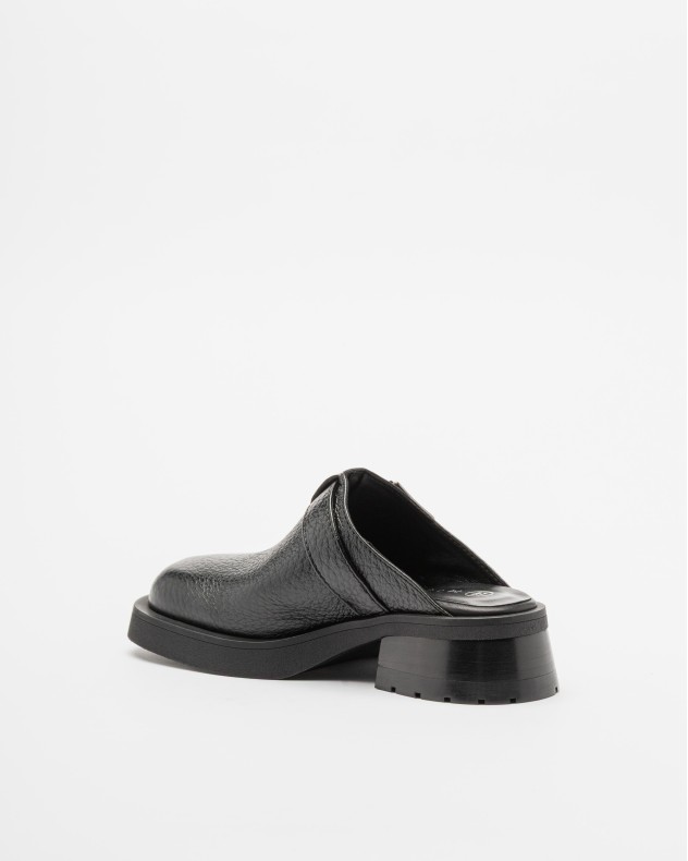 Clogs E8 by Miista