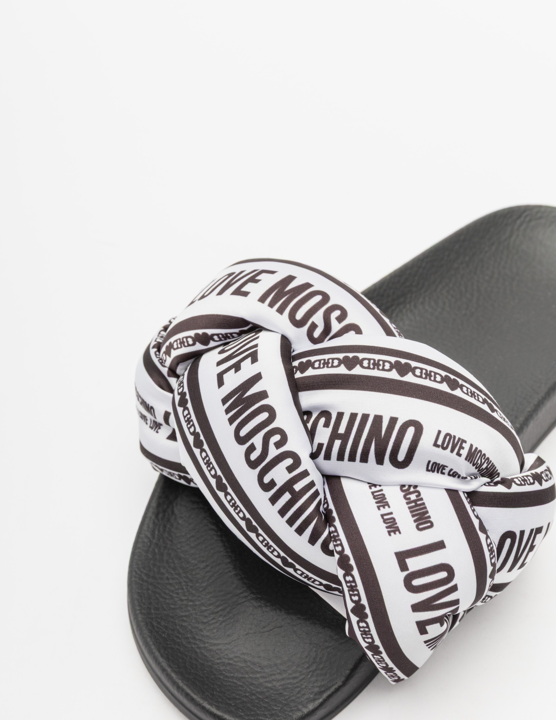 Chinelos Love Moschino