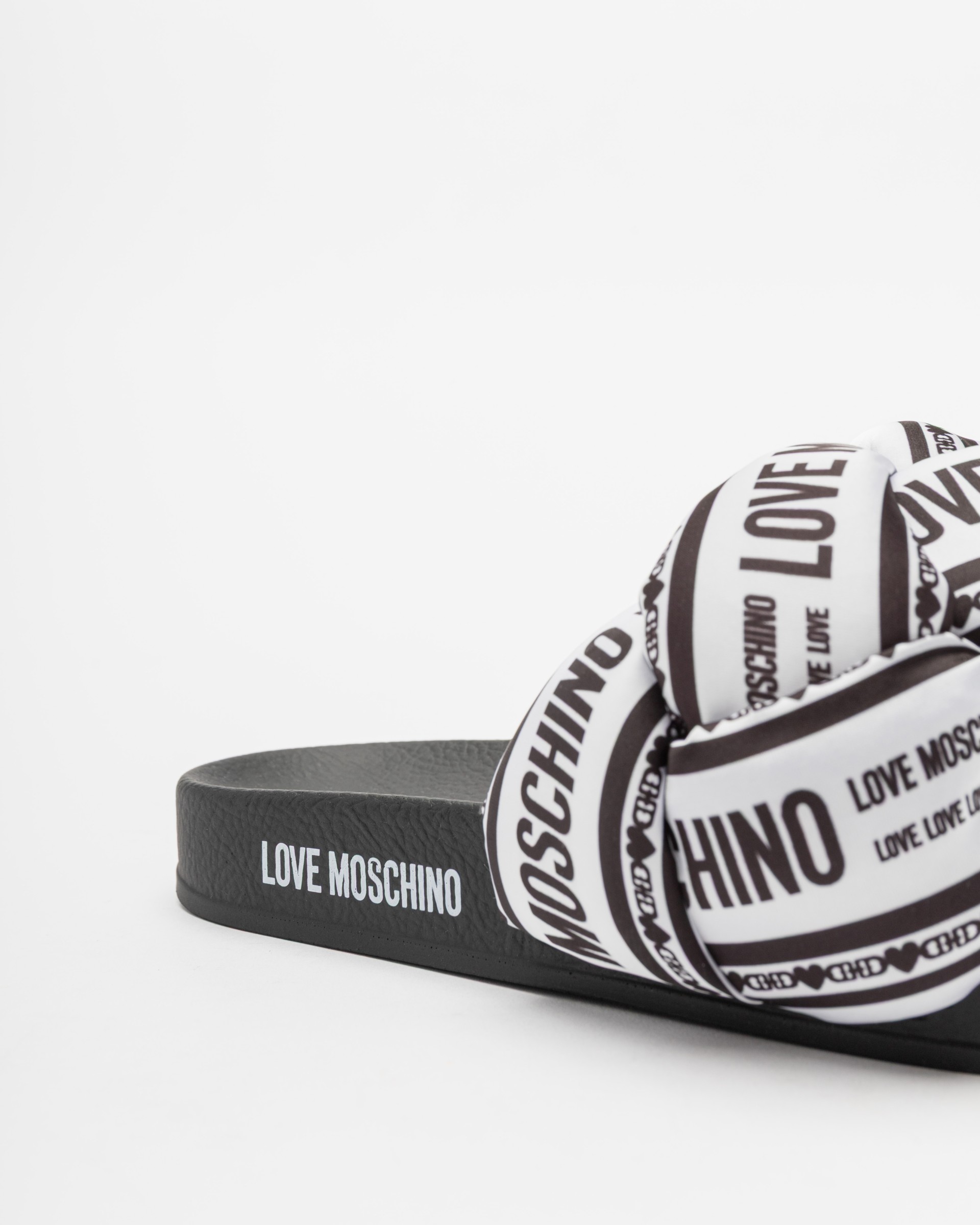 Chinelos Love Moschino