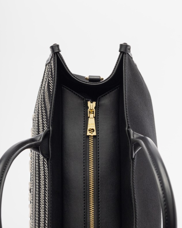 Mala Love Moschino