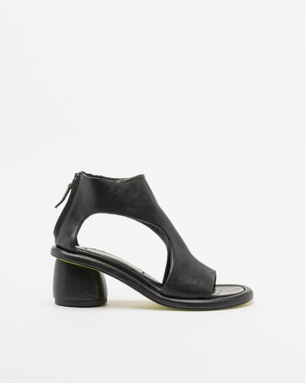 Ernesto Dolani Sandals