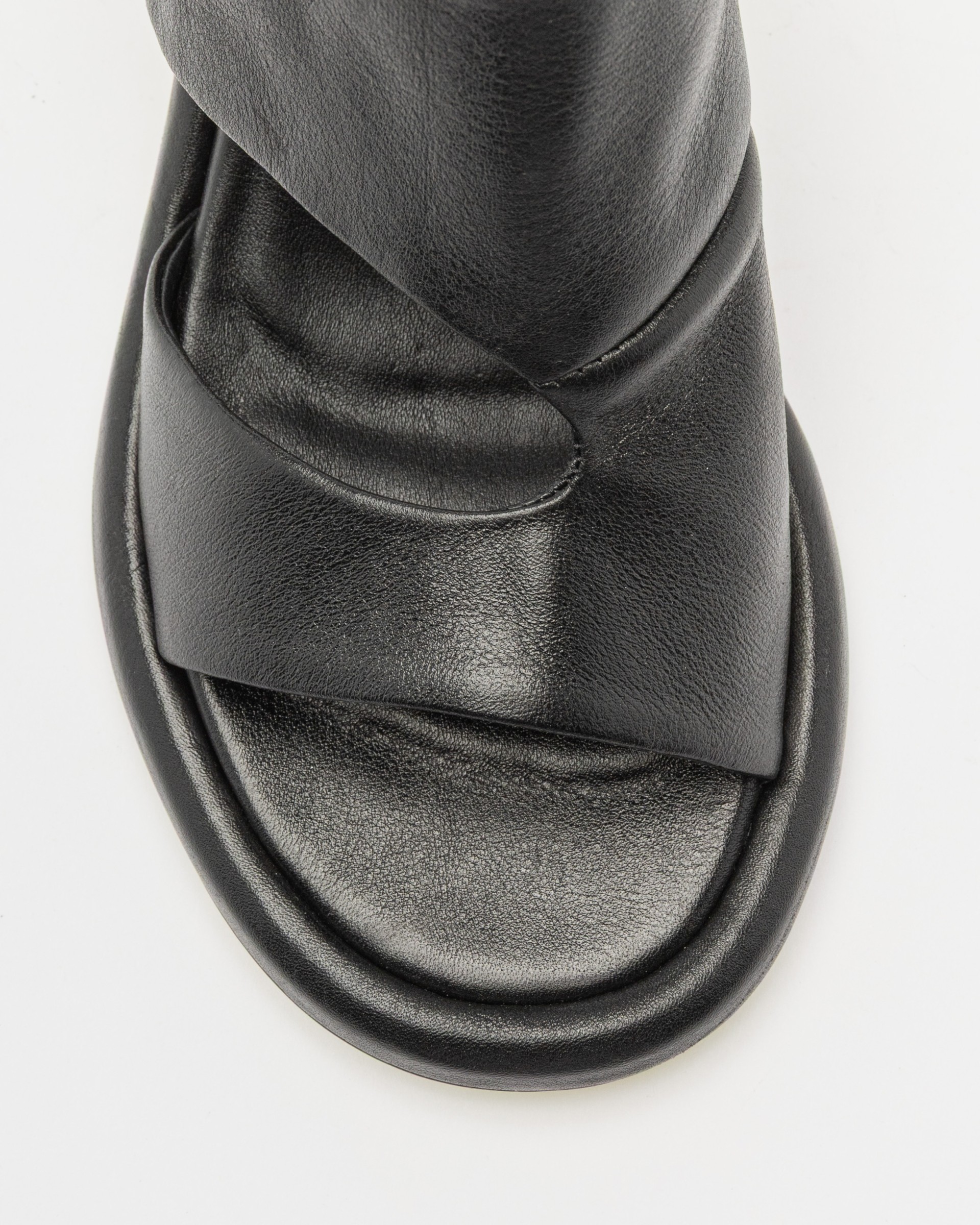 Ernesto Dolani Sandals