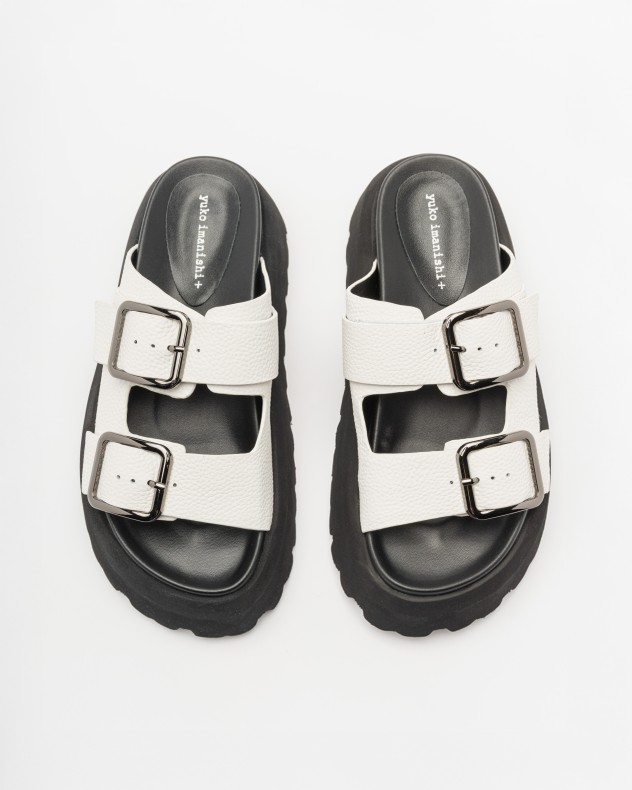 Chinelos Yuko Imanishi+