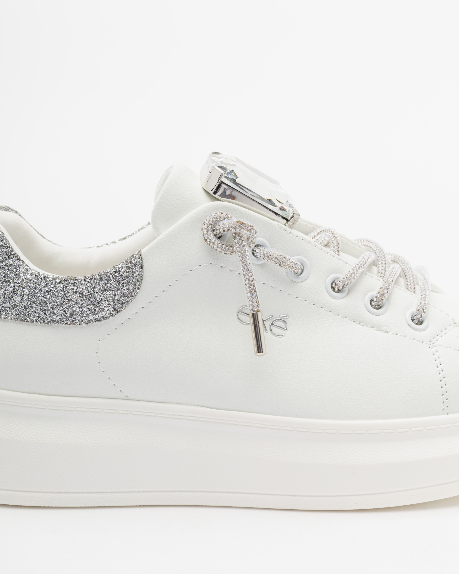 Sapatilhas brancas Exé