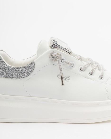 Sapatilhas brancas Ex�