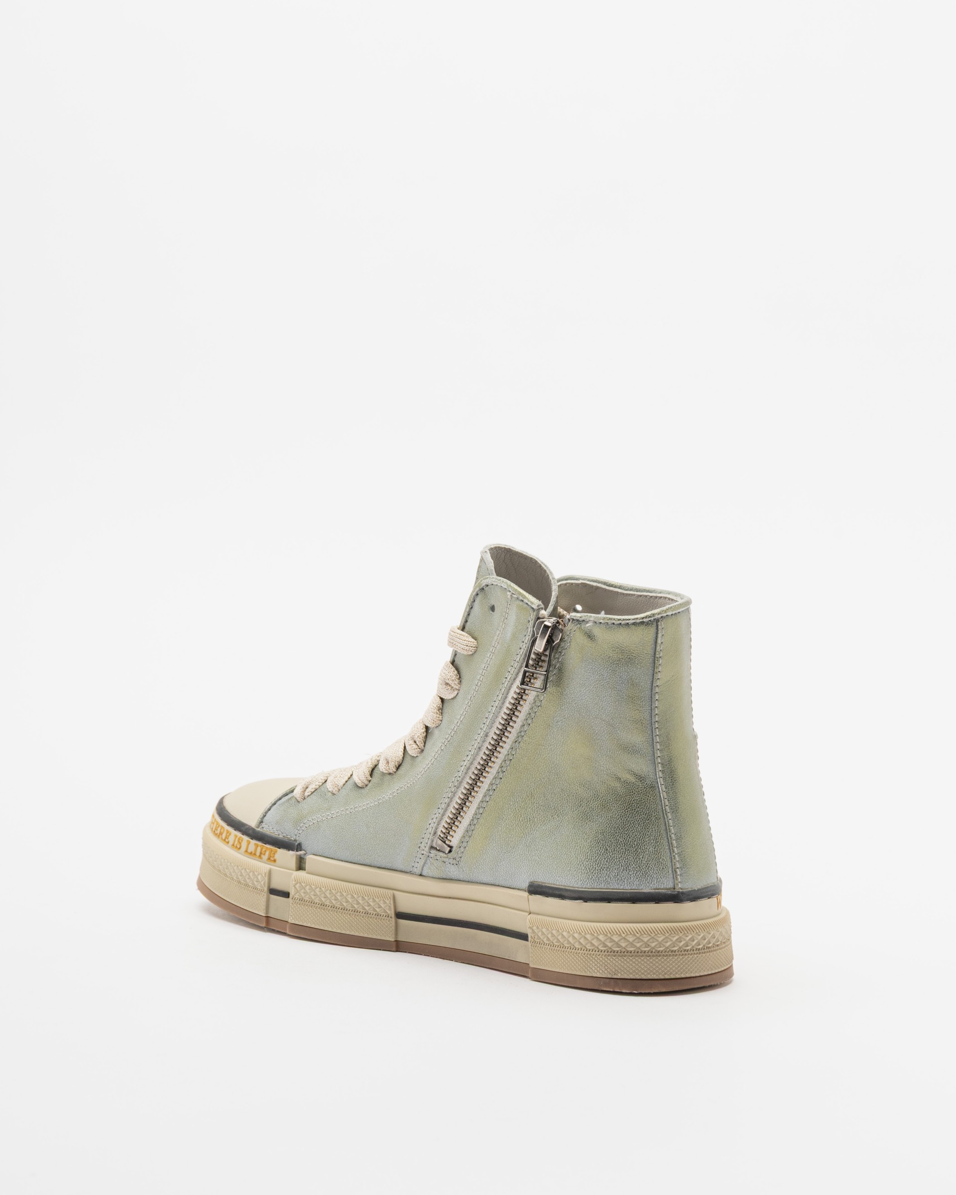 High-Top-Sneaker Dropp