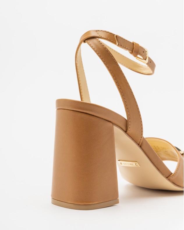Sandalias de tac�n alto Guess