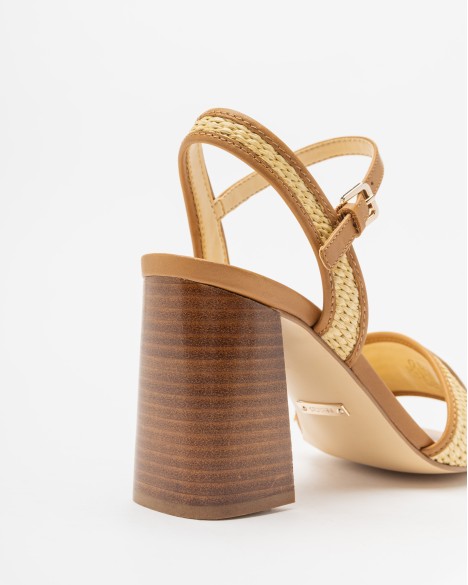 Sandales � talons hauts Guess
