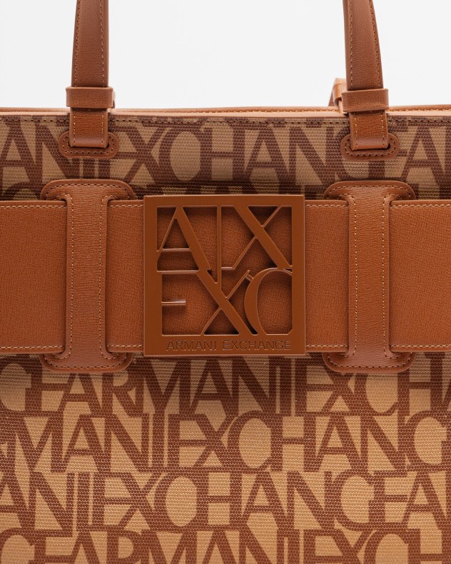 Mala de m�o Armani Exchange