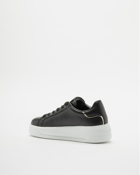 Sneakers Love Moschino