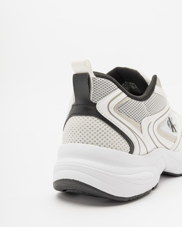 Calvin Klein Sleek White Sneakers with Contrast Accents main image 1