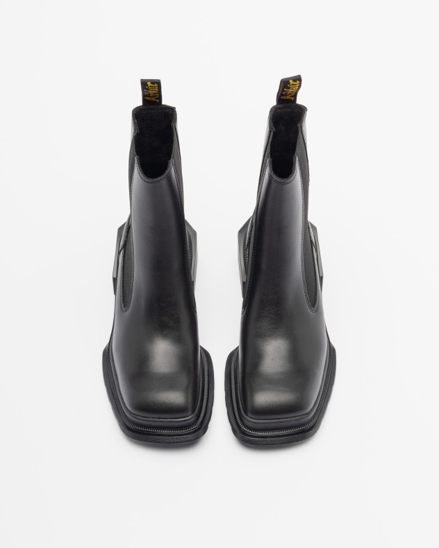 Dr Martens Chelsea boots