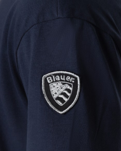 Blauer T-shirt