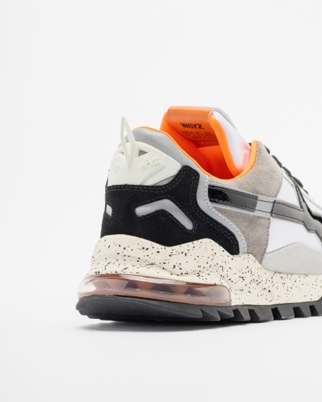 Sneakers Just Say Wizz