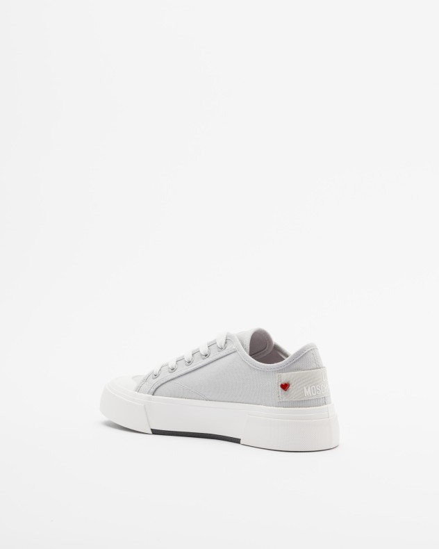 Sneakers Love Moschino