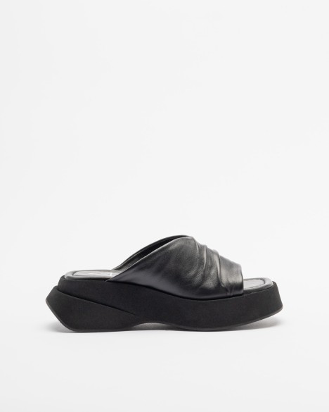 Elena Iachi Slide sandals