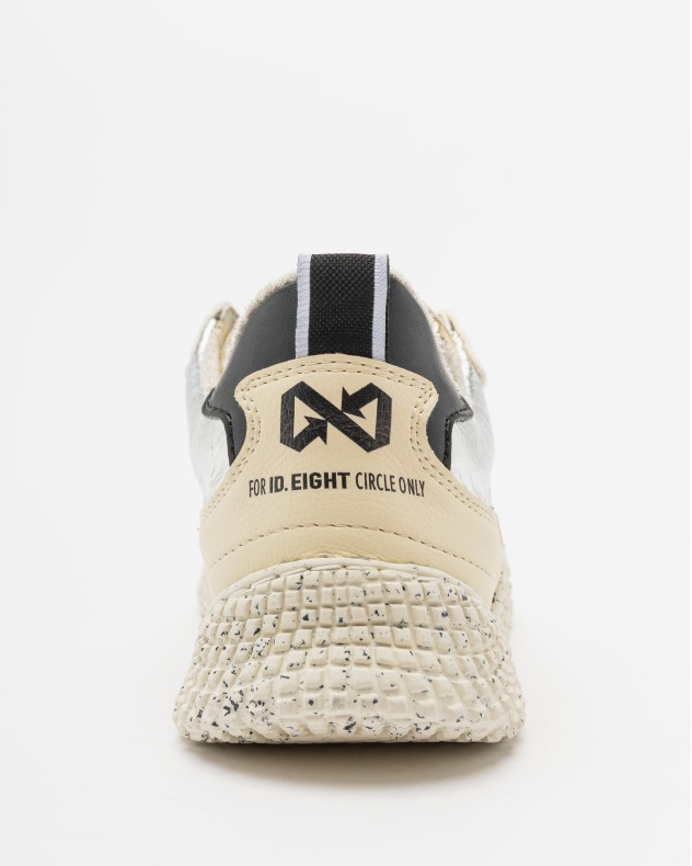 Sneakers ID.Eight